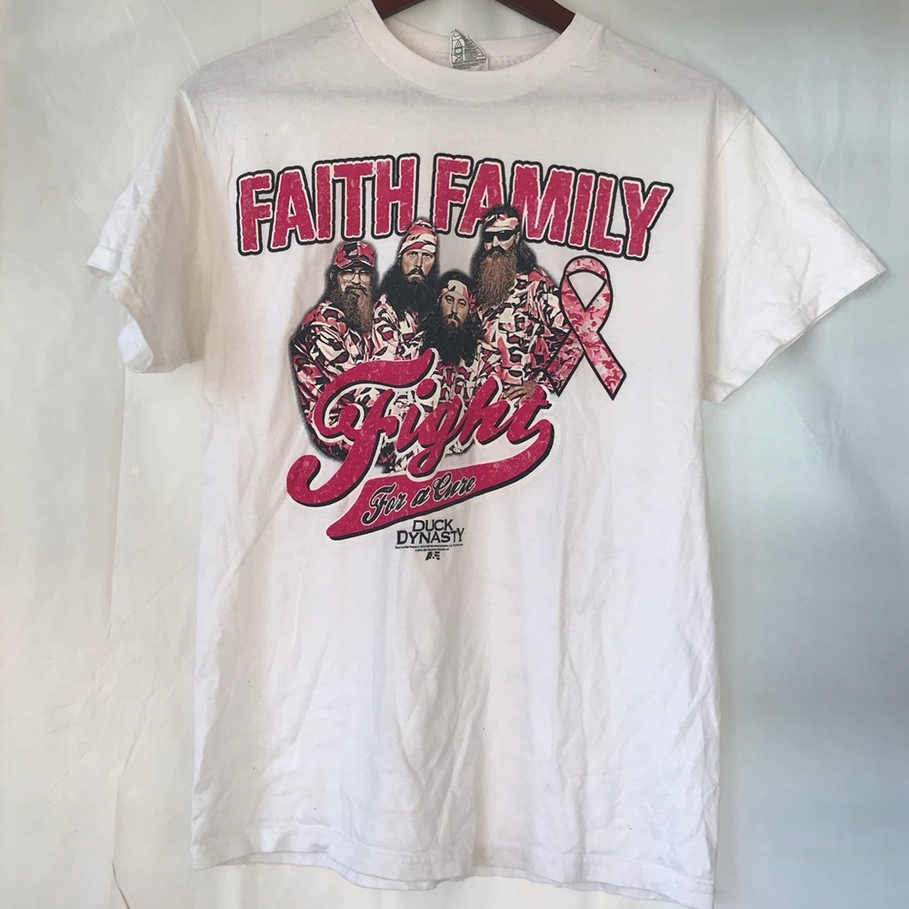 Duck Dynasty Breast Cancer Awareness T-shirt